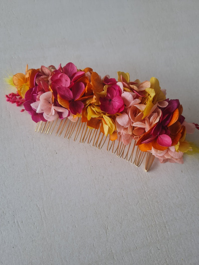 Peigne à cheveux Monica, en hortensia stabilisé. Un accessoire tendance pour vôtre coiffure de mariage, EVJF, anniversaire, grand peigne 11 cm