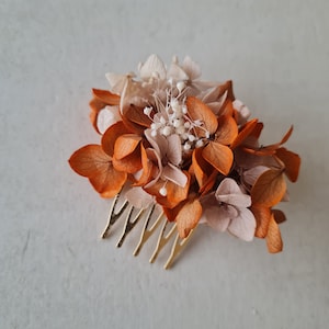 Mélodie hair comb, in stabilized hydrangea and broom bloom. An accessory for your wedding hairstyle, bachelorette party, birthday, image 7