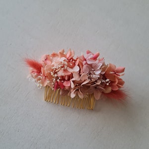 Peigne à cheveux Véra, en hortensia et broom bloom stabilisées. Un accessoire pour vôtre coiffure de mariage, EVJF, anniversaire, image 1