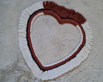 Coeur en macramé. Décoration murale pour vôtre intérieur. Cœur ex-voto, une déco originale en matière naturelle