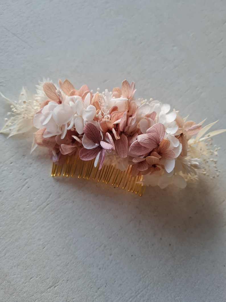 Peigne à cheveux Elia, en hortensia et broom bloom stabilisées. Un accessoire pour vôtre coiffure de mariage, EVJF, anniversaire, image 1