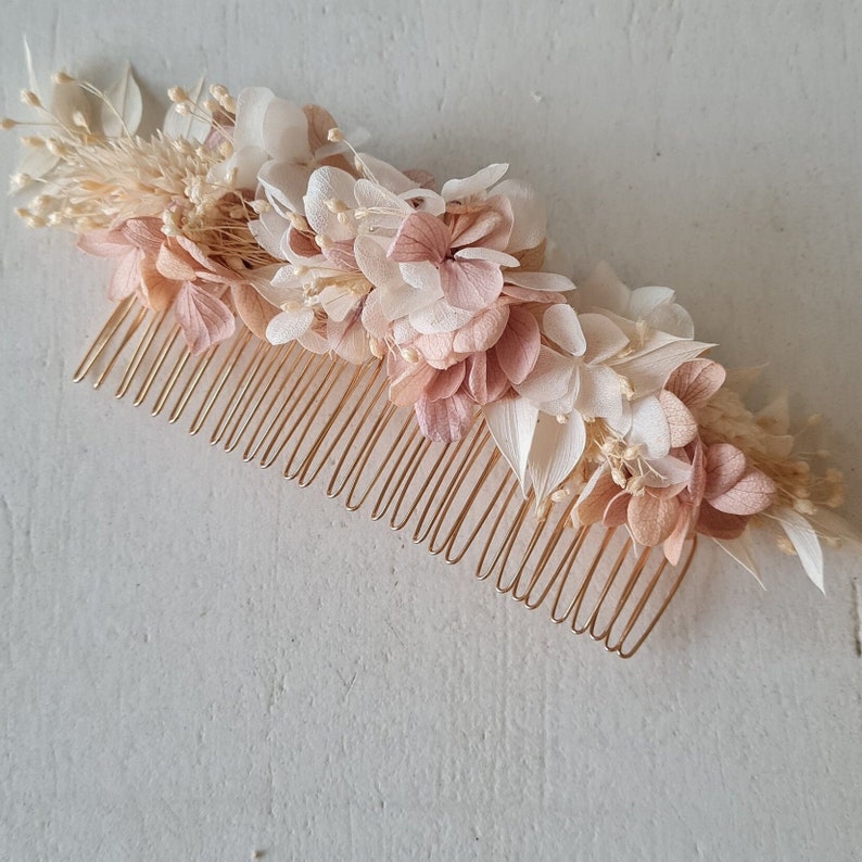 Peigne à cheveux Elia, en hortensia et broom bloom stabilisées. Un accessoire pour vôtre coiffure de mariage, EVJF, anniversaire, image 6