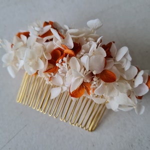 Peigne à cheveux tendance avec sa touche terracotta. Un accessoire pour vôtre coiffure de mariée, collection Félicia image 3