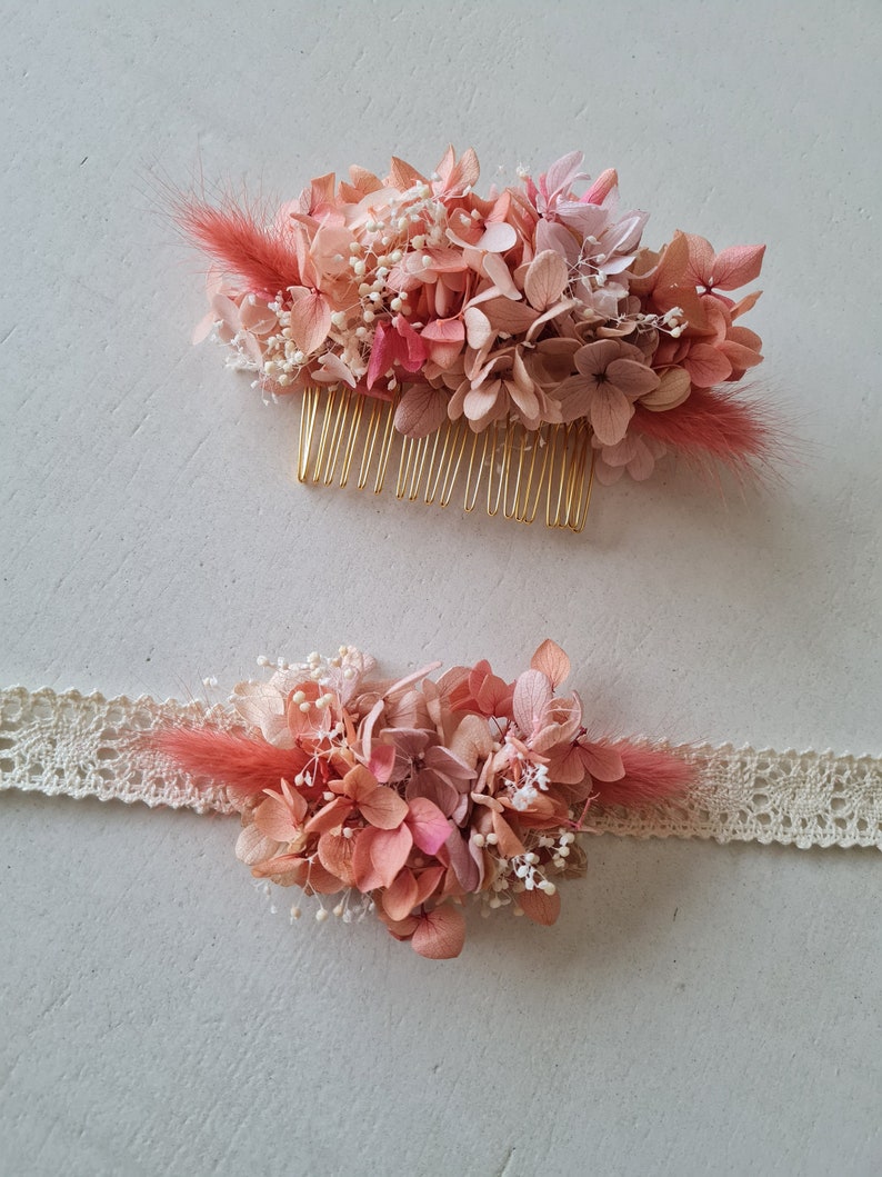 Peigne à cheveux Véra, en hortensia et broom bloom stabilisées. Un accessoire pour vôtre coiffure de mariage, EVJF, anniversaire, image 4