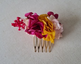 Martha hair comb, in preserved hydrangea. A trendy accessory for your wedding hairstyle, bachelorette party, birthday,