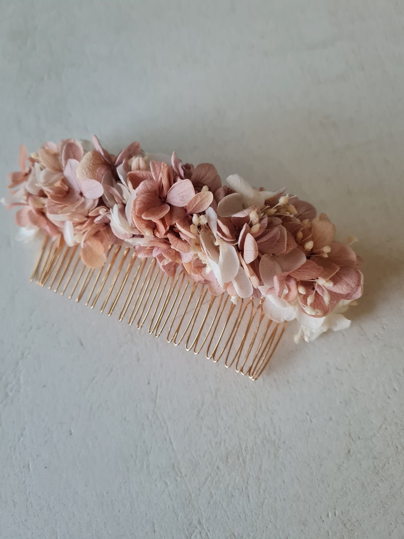 Elia hair comb, in stabilized hydrangea and broom bloom. An accessory for your wedding hairstyle, bachelorette party, birthday, image 2
