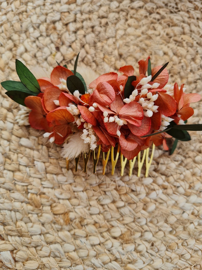 Peigne à cheveux Carolina, en hortensia et broom bloom stabilisées. Un accessoire pour sublimer vôtre coiffure de mariée image 1