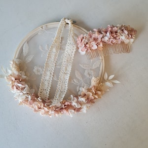 Elia hair comb, in stabilized hydrangea and broom bloom. An accessory for your wedding hairstyle, bachelorette party, birthday, image 3