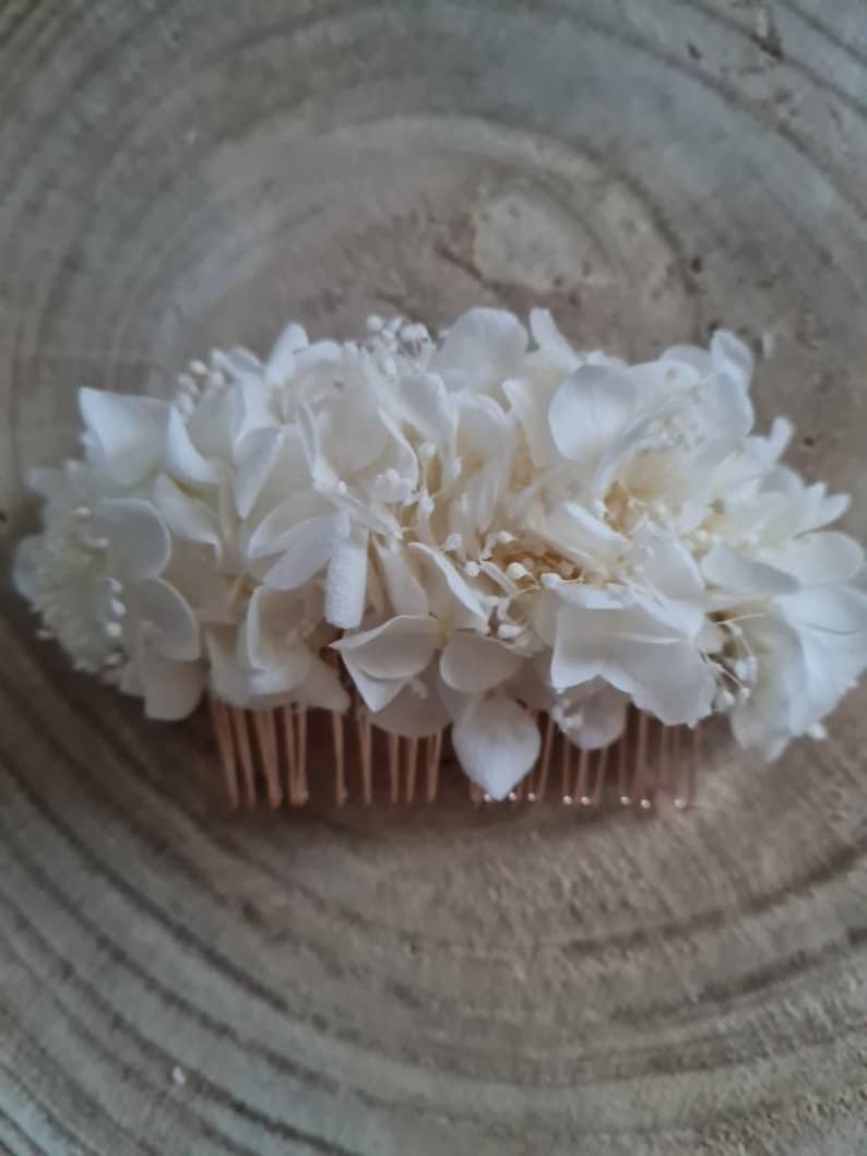 Peigne à cheveux mariage, en fleurs stabilisées, hortensia, Victoria. Idéal coiffure de mariage bohème, EVJF, baptême, anniversaire... image 1