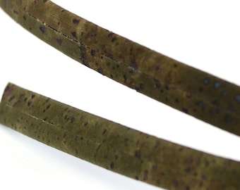 Flat dark green cork cord 10 mm