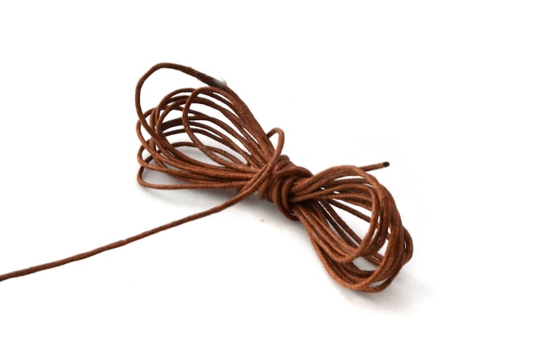 5 M of Brown waxed cotton cord 1 mm