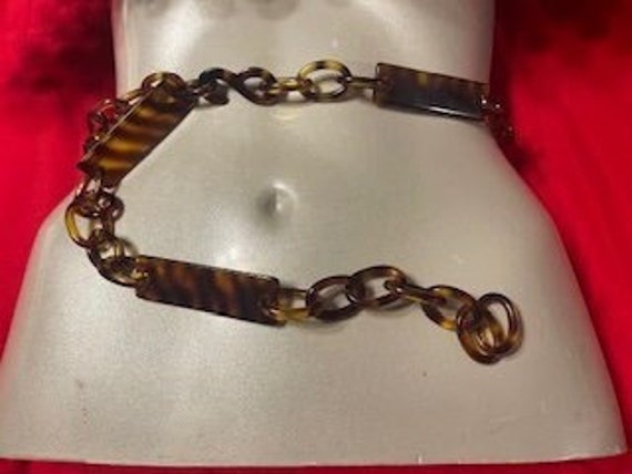 Vintage Faux Tortoise Belt. 1970s Chain Style Wit… - image 1