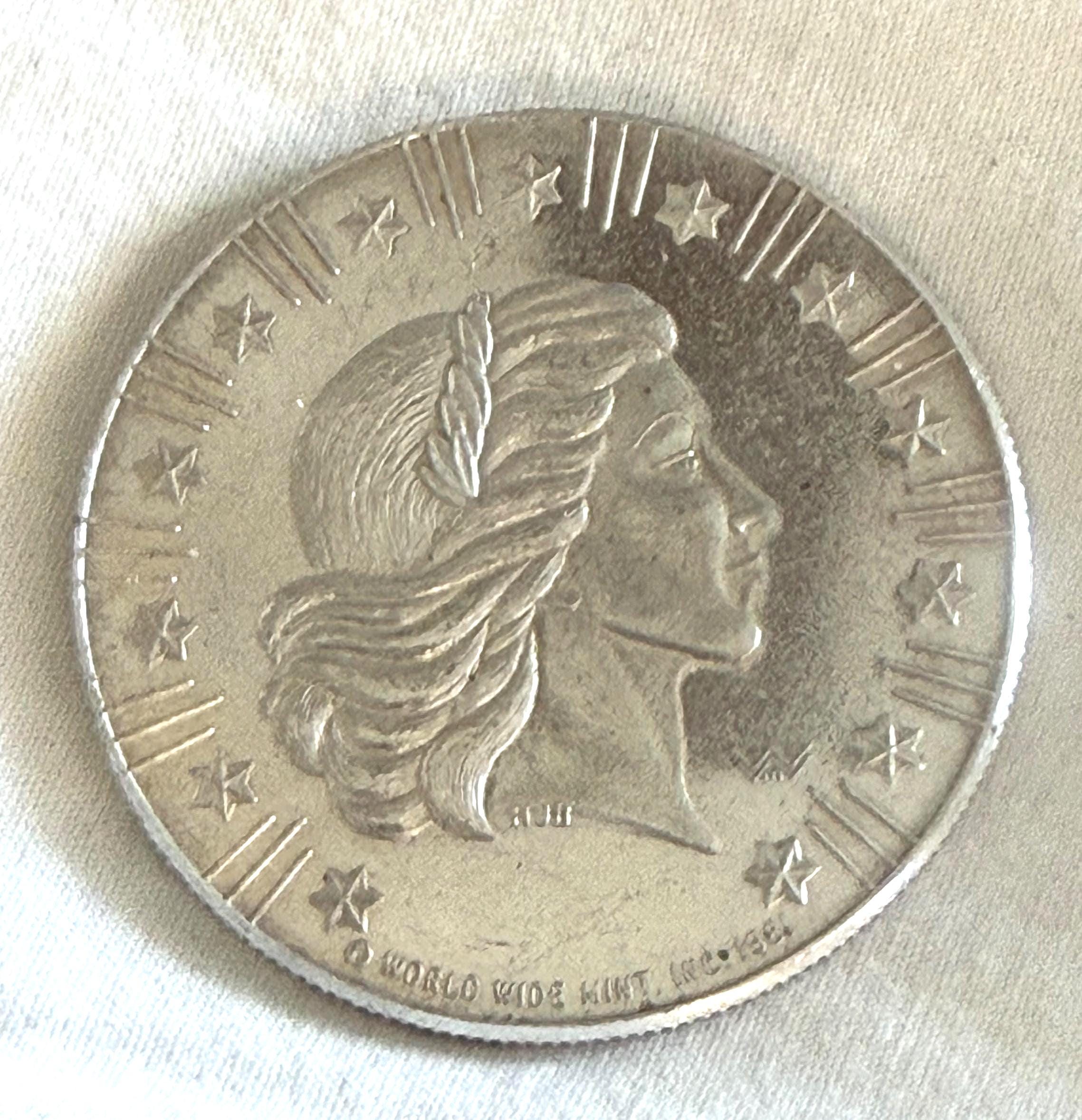 1981 liberty coin - Etsy 日本