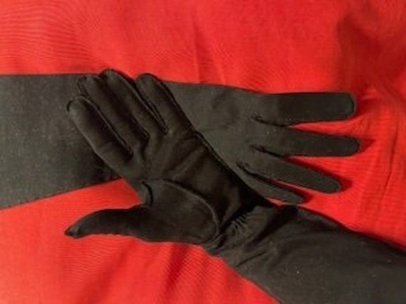Vintage Elvette Royal Gloves. 1960s Mid Arm Lengt… - image 1