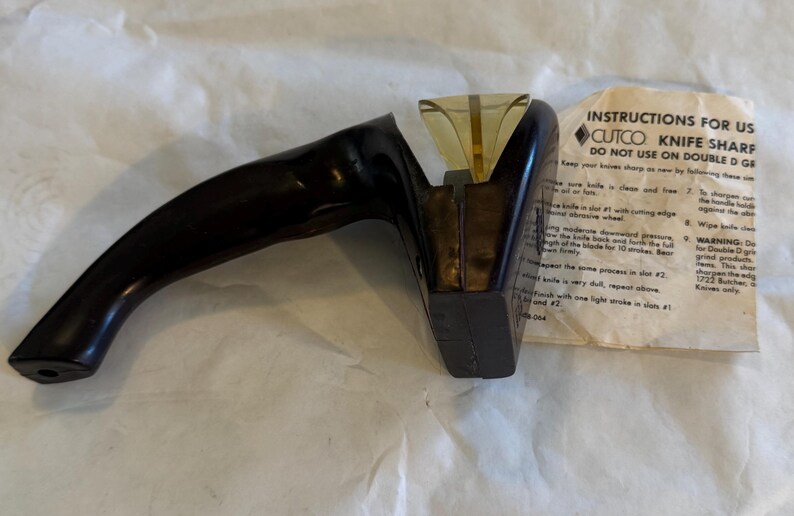 Vintage Cutco Knife Sharpener. 1990s Sharpening Honing Tool. Comes With Instructions! Ships Free!