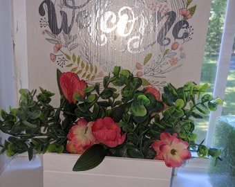 A Box full of flowers Welcome sign... beautiful, elegant