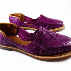 Huarache sandal woman purple.