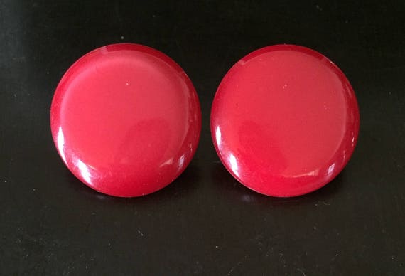 Red Catalin Bakelite Clip-On Earrings - Circa 195… - image 2