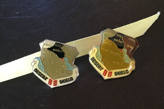 Group of Vintage Military and Military Related Pi… - image 5