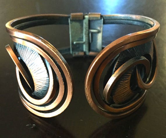 Vintage Copper Metal Cuff Spring Abstract Bracele… - image 3