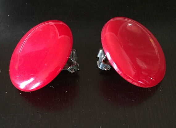 Red Catalin Bakelite Clip-On Earrings - Circa 195… - image 1