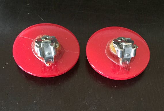 Red Catalin Bakelite Clip-On Earrings - Circa 195… - image 6