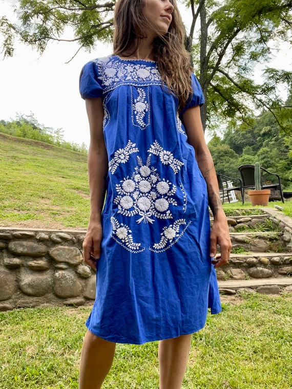 Vintage Mexican Embroidered Blue Tunic, Small