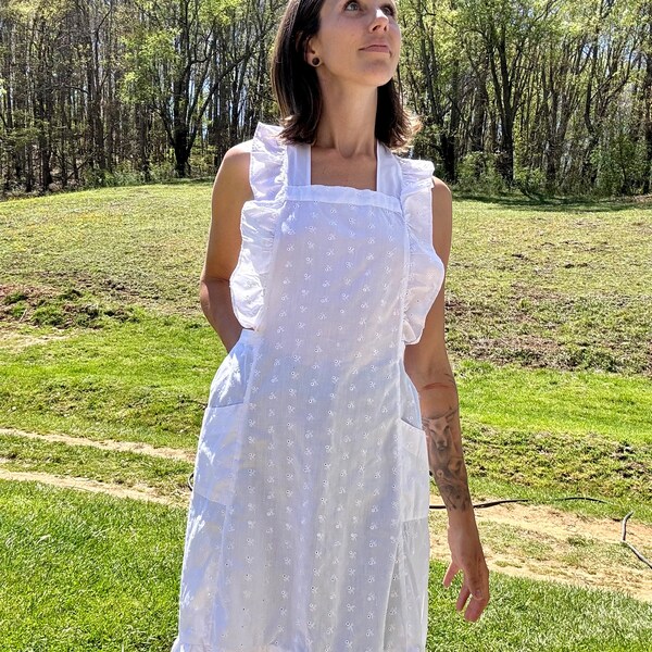 Vintage Eyelet Pinafore, Apron