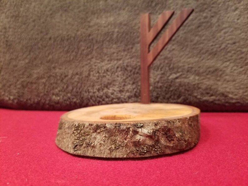 Acorn Pipe