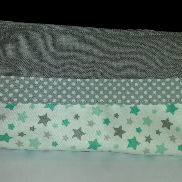 trousse scolaire ou maquillage en toile enduite  motifs étoiles bleues et coton gris