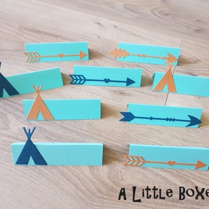 marque place turquoise thème tipi et flèche