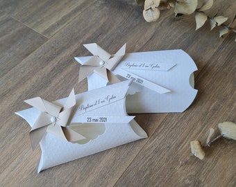 Candy box with a nude windmill