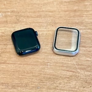 Apple Watch Protective Case & Screen Protector: Series 5-9, SE