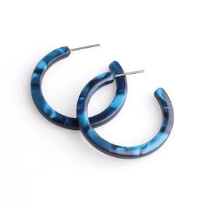 Electric Blue Hoop Earring Supplies, 1 Pair, Blue Acetate Hoops, Acrylic Earrings, Flat Thin Hoops, Jewelry Making Findings, EAR086-30-U22