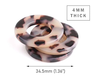 2 Donut Pendants in Blonde Tortoise Shell, 4mm Thick Open Rings, Big Hole Beads, Acrylic Jewelry Supply, Lucite Washer Charm, RG078-35-WT