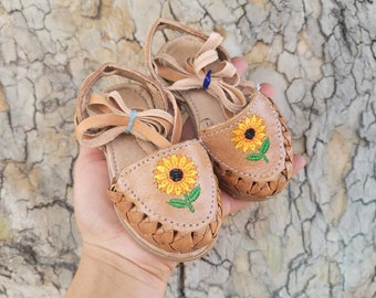 Sunflower Lace up Baby & toddlers huarache//Mexican huarache//Baby huaraches//Huarachitos//huarache for girls//