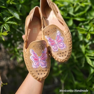 Pastel butterfly huarache mexicano sandals||Mexican huarache||Womens huarache sandals||Mexican shoes||Summer sandals||embroidered sandals