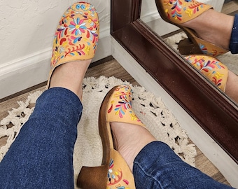Stella low heel||embroidered Mexican wedges/Mexican huarache||Mexican heels//Huarache mexicano||Mexican sandal||huarache