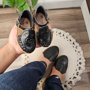 Eliza//toddlers huaraches, baby sandals//Huaraches para bebe//Girls shoes/Mexican huarache//Mom and me sandals//baby showe gift