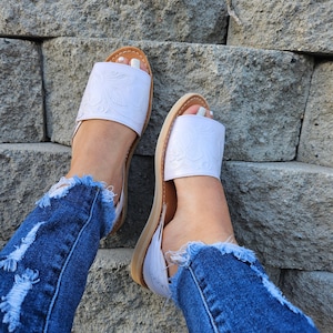 Blanquita huarache mexicano||Black sandals||Mexican huarache||Womens huarache sandals||Mexican shoes||Summer sandals||hand tooled sandals