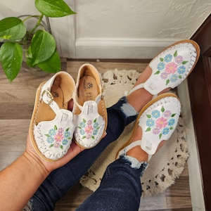 Matching huaraches discount