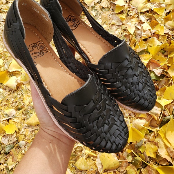 Anahi black,Mexican huarache sandals//Huarache mexicano//Mexican sandal//Mexican closed toe huarache sandal