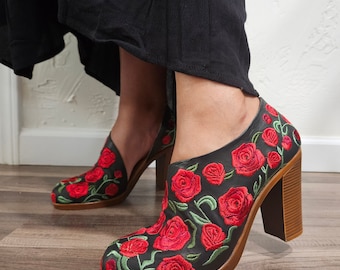 Stella embroidered Mexican wedges/Mexican huarache//Mexican wedge sandal//Mexican heels//Huarache mexicano//Mexican sandal