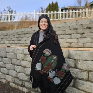 Virgen de guadalupe rebozo||Mexican rebozos//Mexican shawl//Rebozo//Wrap around shawl//Artisanal shawl//Mexican scarves||grandma gifts