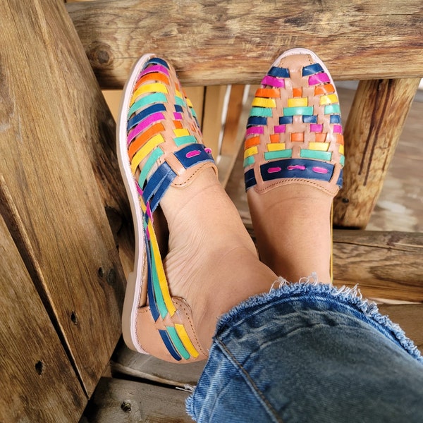 FINAL SALE Camila Mexican Multi-color huarache sandals//Huarache mexicano//Mexican sandal//Mexican closed toe huarache sandal