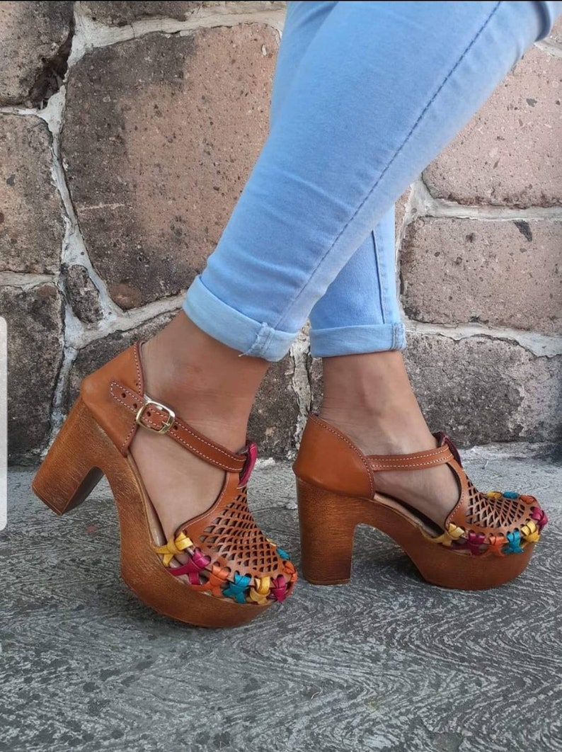 huaraches con tac�n de moda