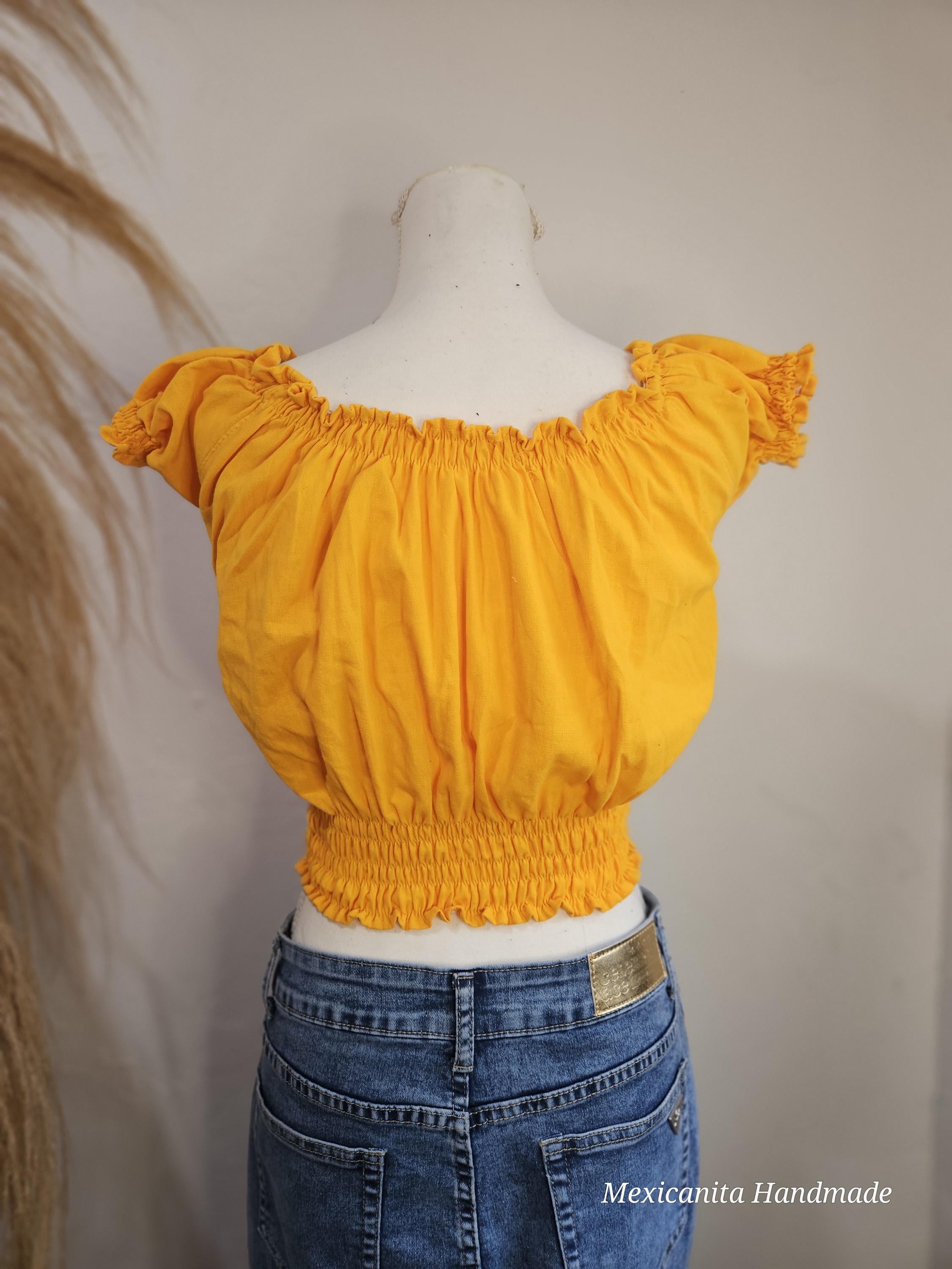 メキシコ　花柄刺繍のオフショルダートップス メキシコ 花柄刺繍のオフショルダートップスの通販 by MEX shop｜ラクマ
