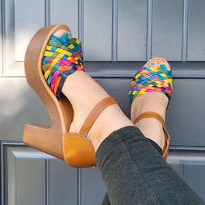 VENTA FINAL Cuadros Cuñas mexicanas // Sandalia huarache de tacón alto // Sandalia de cuña mexicana // Tacones mexicanos // Huarache mexicano // Sandalia mexicana
