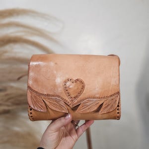 Cartera cruzada de piel mexicana // Cartera hecha a mano // Bolso mexicano estampado a mano // Cartera de piel // Cartera de piel mexicana //