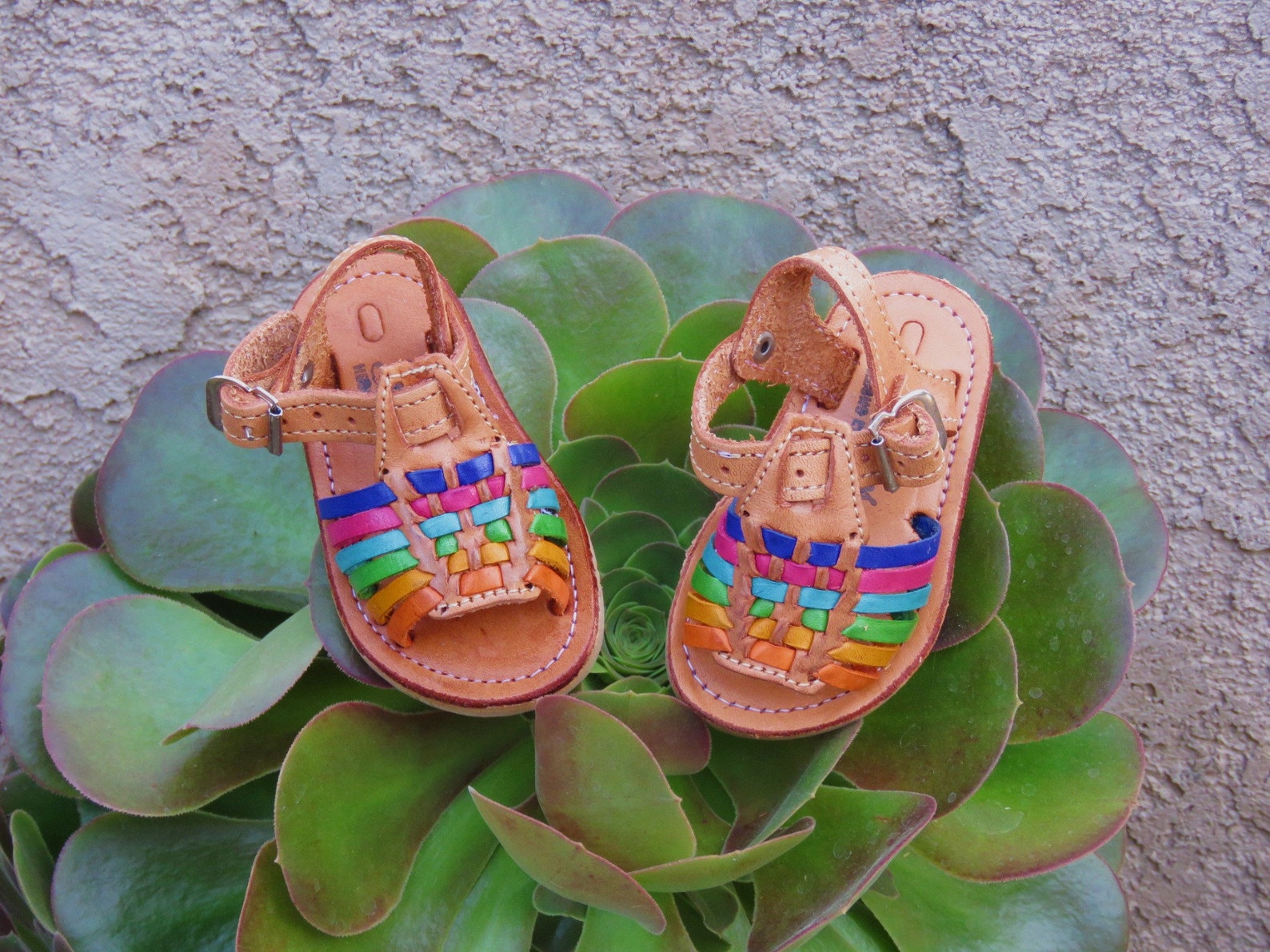 junior huaraches sale